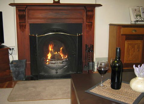 Amalie Cottage Waikerie - ACT Tourism 1