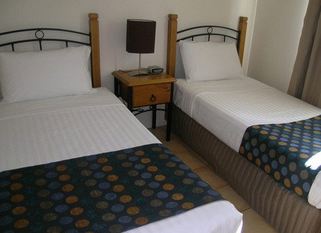 Kangaroo Point Holiday Apartments - ACT Tourism 0