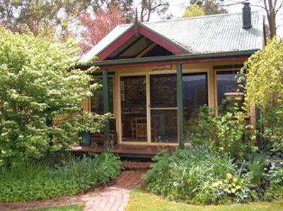 Willowlake Cottages - ACT Tourism 0