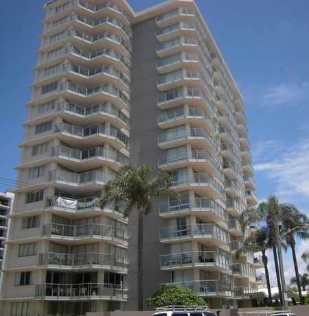 Pacific Regis Beachfront Apartments - ACT Tourism 1