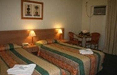 Rest Easy Motel - ACT Tourism 1