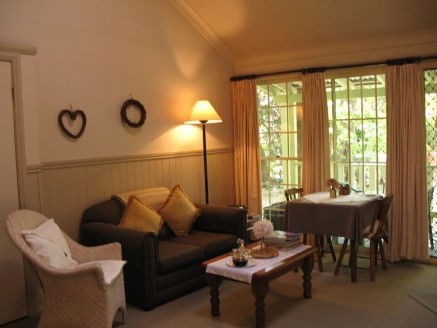 Harrow Cottages - ACT Tourism 3