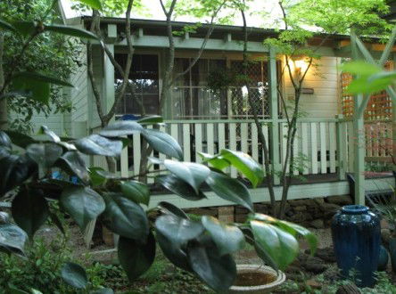 Harrow Cottages - ACT Tourism 4