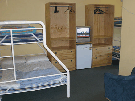 Cronulla Beach Yha - ACT Tourism 1