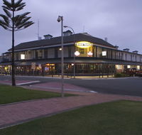 Grand Tasman Hotel - ACT Tourism