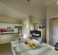 Middle Rock Holiday Resort - ACT Tourism