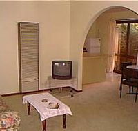 Hyatt Apartments - ACT Tourism