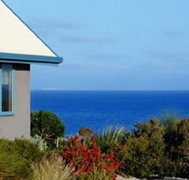 Bear Gully Coastal Cottages - ACT Tourism