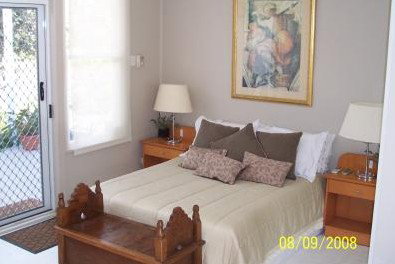 Bateau Bay Beachfront Luxury Accomodation - ACT Tourism 4