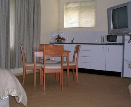 Neds Bed Horse O Tel - ACT Tourism 3