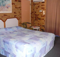 Bribie Island Waterways Motel - ACT Tourism