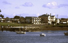 Comfort Inn The Pier - ACT Tourism 1