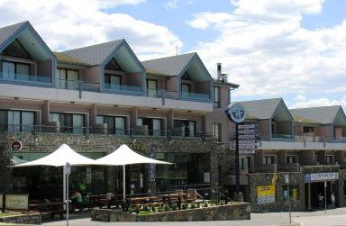 Banjo Paterson Inn - ACT Tourism 0