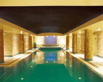 Radisson Hotel And Suites Sydney - ACT Tourism 1