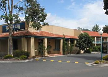 Ferntree Gully Hotel Motel - ACT Tourism 0