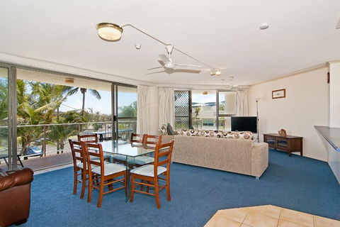 Chateau Royale Beach Resort - ACT Tourism 0