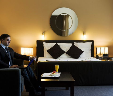 The Clarendon Hotel - ACT Tourism 4