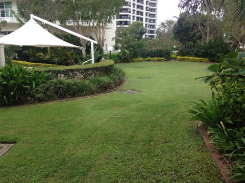 Crest Apartments - ACT Tourism 1