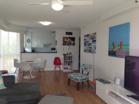 Crest Apartments - ACT Tourism 3