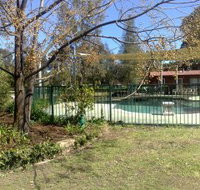 The Vines Holiday Cottages and Winnamatta Guest House - ACT Tourism