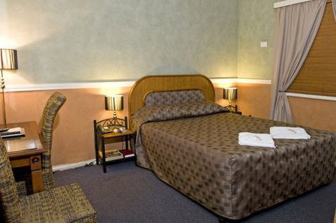 City Motor Inn - ACT Tourism 1