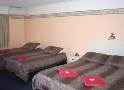 Roundhouse Motel - ACT Tourism 3