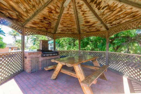 Sapphire Palms Motel - ACT Tourism 2