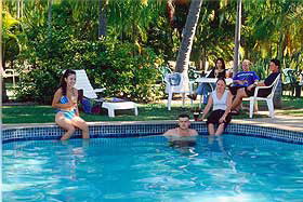 Best Western Pine Tree Motel - ACT Tourism 0