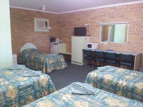 Tiaro Motor Inn - ACT Tourism 6