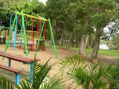 Lanis Holiday Island - ACT Tourism 4