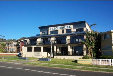 Beach House Mollymook - ACT Tourism 0