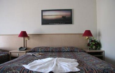 Apollo Resort Wamberal - ACT Tourism 1