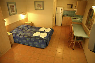 All Seasons Cairns Gateway Resort - ACT Tourism 0