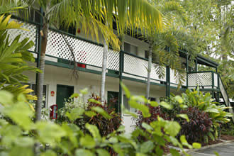 All Seasons Cairns Gateway Resort - ACT Tourism 1