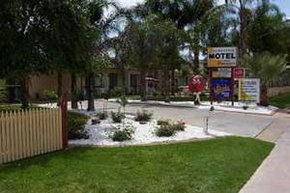 Sunraysia Motel And Holiday Apartments - ACT Tourism 1