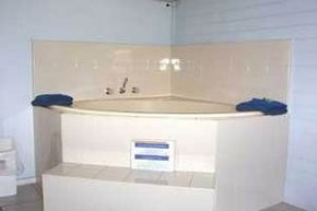 Sunraysia Motel And Holiday Apartments - ACT Tourism 5