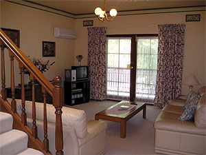 Adelaide Terraced Apartments - ACT Tourism 1