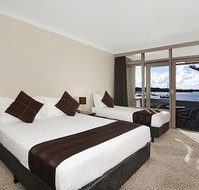 Waters Edge Country Comfort - ACT Tourism