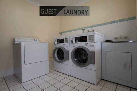 Silo Motor Inn - ACT Tourism 4