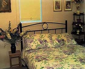 Talbingo Snowy Lakes Cottage - ACT Tourism 0