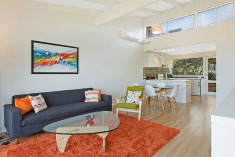 Panoramic Townhouses By Lisa - ACT Tourism 5