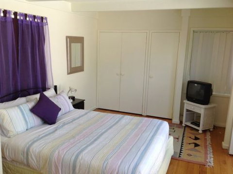 Merimbula Holiday Rentals - ACT Tourism 3