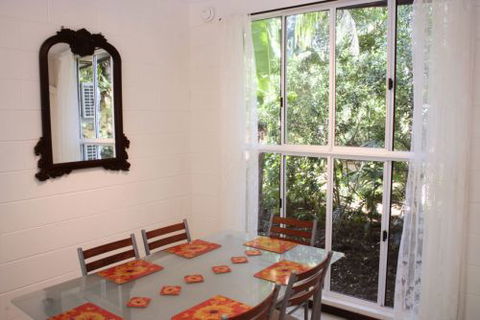 Shambhala Retreat Magnetic Island Cottages - ACT Tourism 5