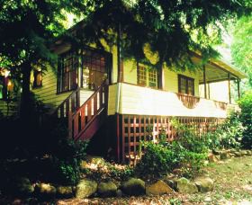 Cottages Of Mt Dandenong - ACT Tourism 0