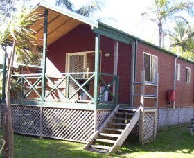 A Paradise Park Cabins - ACT Tourism 0