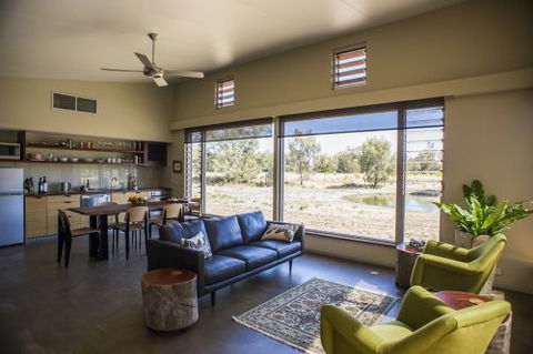 Girragirra Retreat - ACT Tourism 1