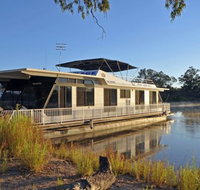Houseboat Heaven - ACT Tourism
