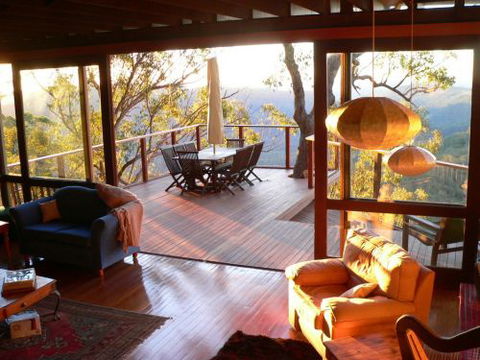 Alcheringa Holiday House - ACT Tourism 0