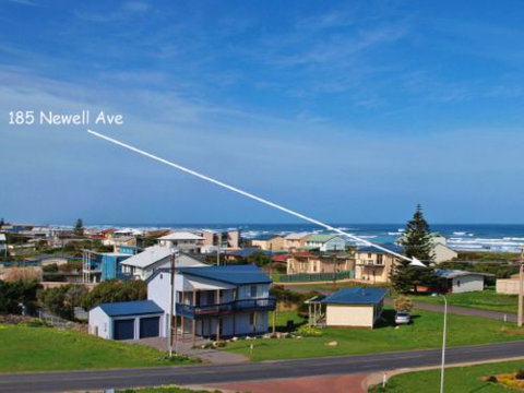 Beach Lovers Middleton - ACT Tourism 3