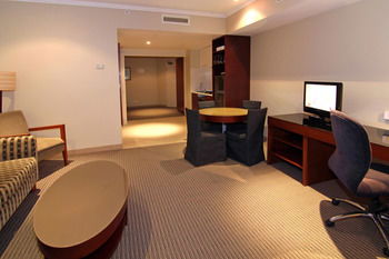 Quality Hotel Batman's Hill On Collins - ACT Tourism 13